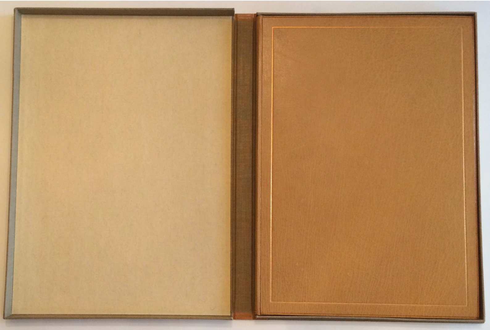 What Are Clamshell Boxes and Why Are They Important?